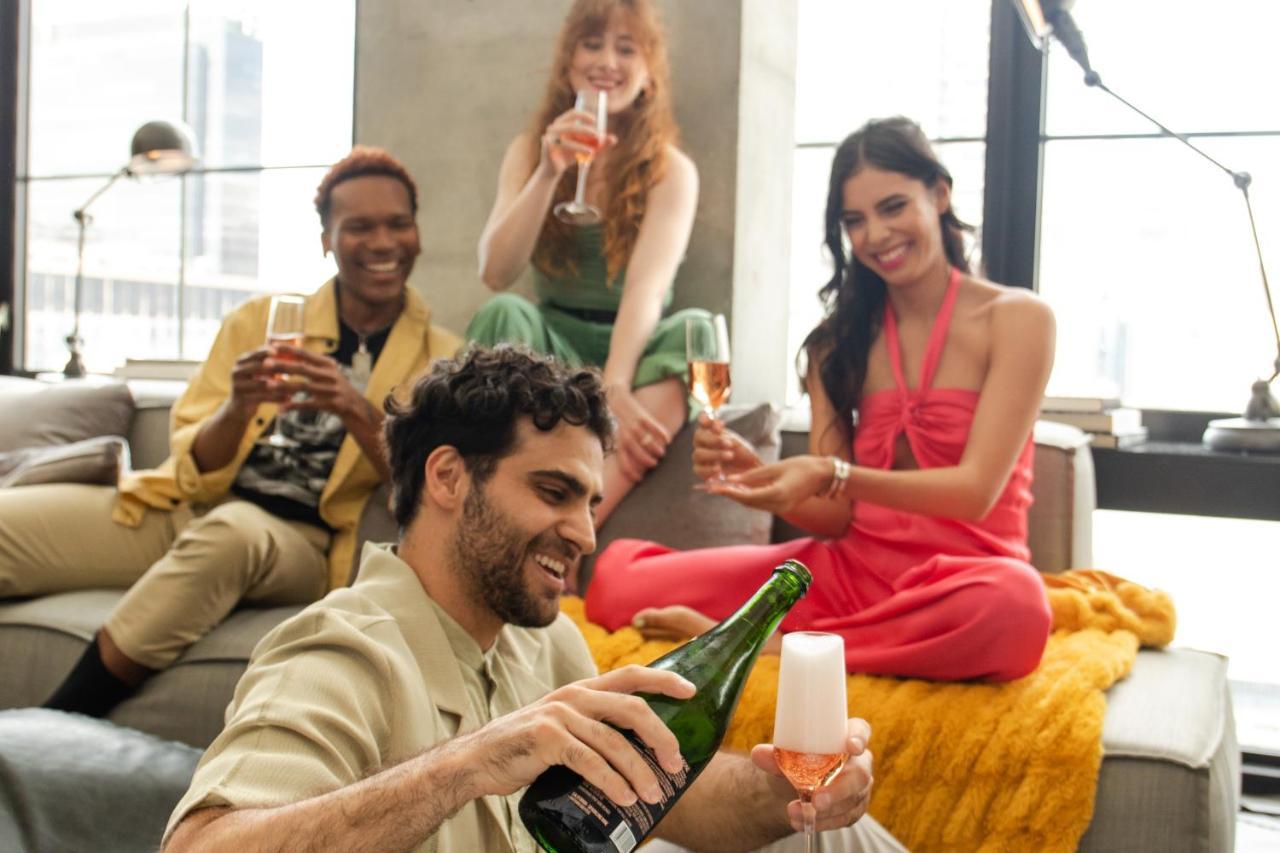 Moxy Nyc Chelsea Hotel New York Ngoại thất bức ảnh