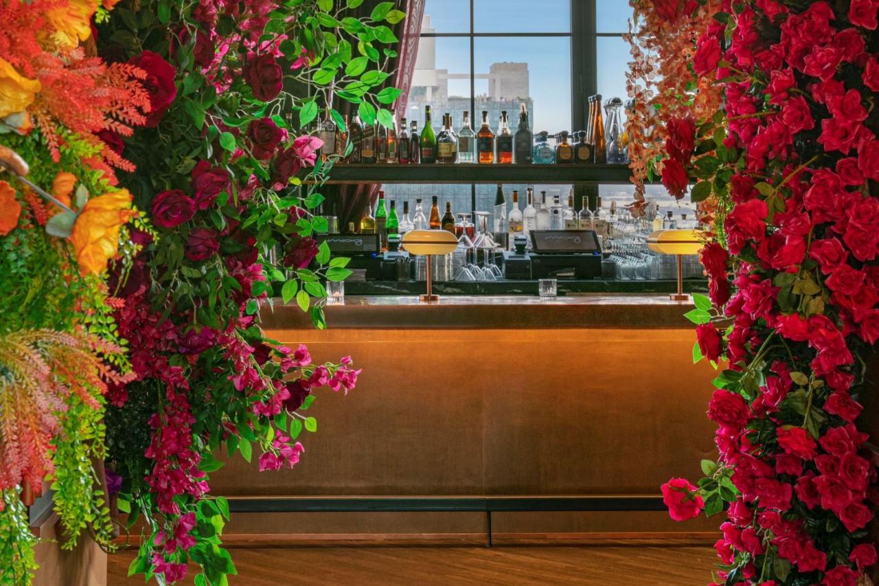 Moxy Nyc Chelsea Hotel New York Ngoại thất bức ảnh