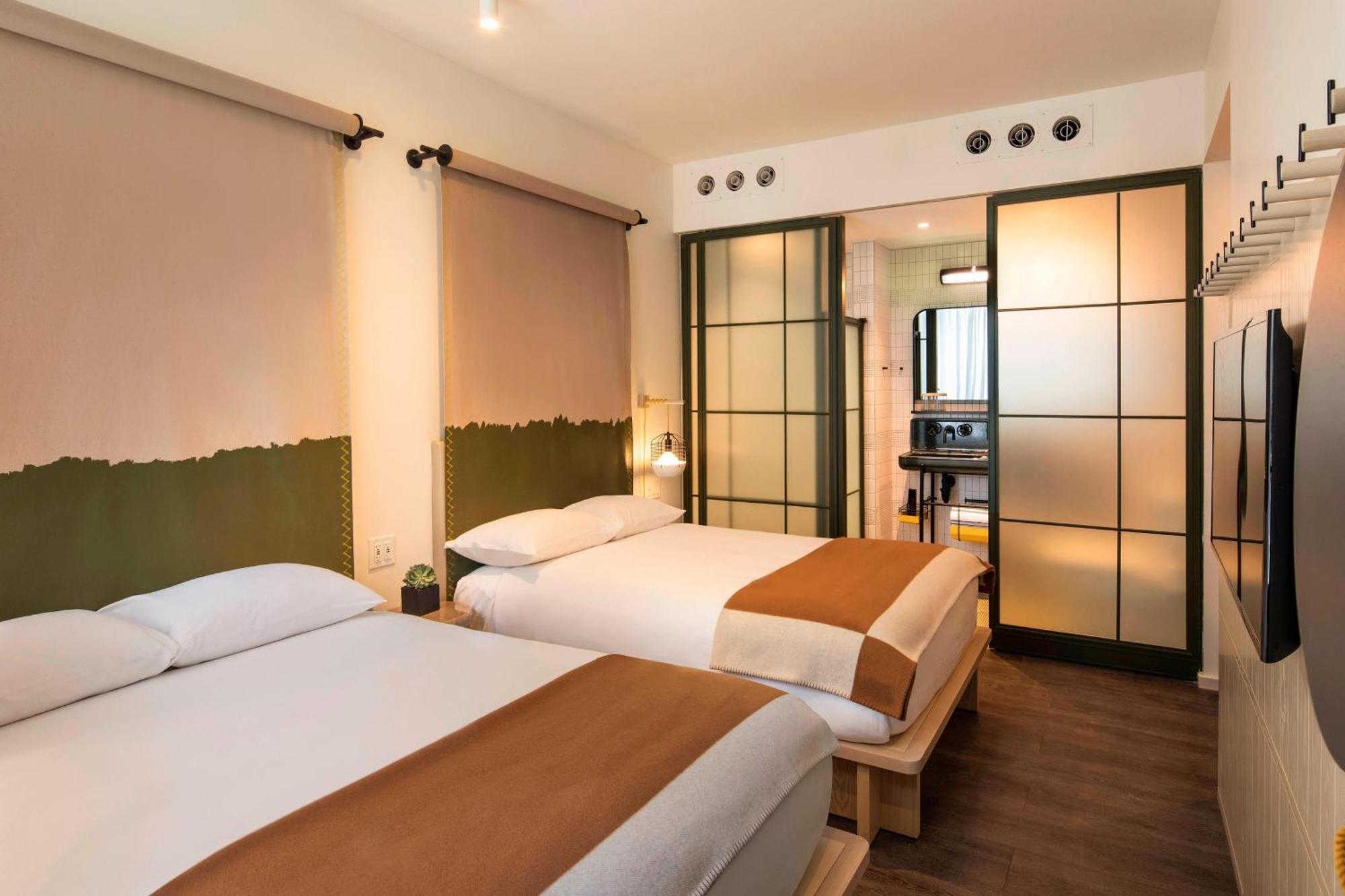 Moxy Nyc Chelsea Hotel New York Ngoại thất bức ảnh