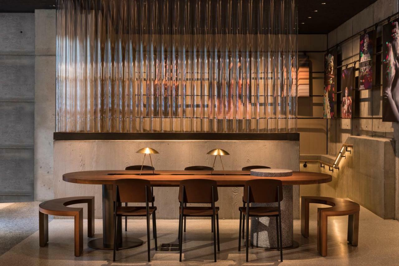 Moxy Nyc Chelsea Hotel New York Ngoại thất bức ảnh